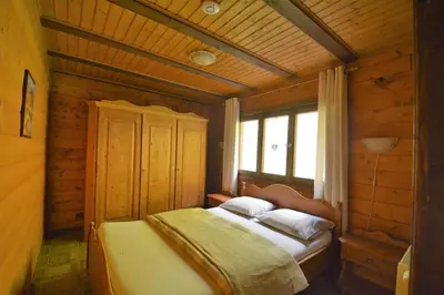 Ein Bett oder Betten in einem Zimmer der Unterkunft Natur pur in der Vulkaneifel - Haus Hersbach