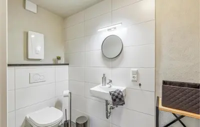 Ein Badezimmer in der Unterkunft Beautiful Home In Nimsreuland With Wifi