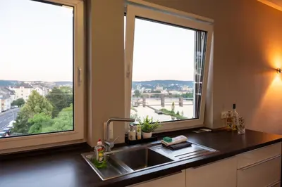 Küche/Küchenzeile in der Unterkunft Penthouse Wohnung mit schönem Moselblick in Metternich