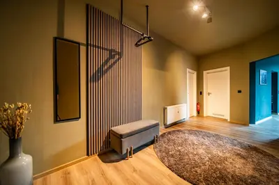 Ein Bett oder Betten in einem Zimmer der Unterkunft LLR Design Apartment - Emerald Green im Zentrum von Koblenz