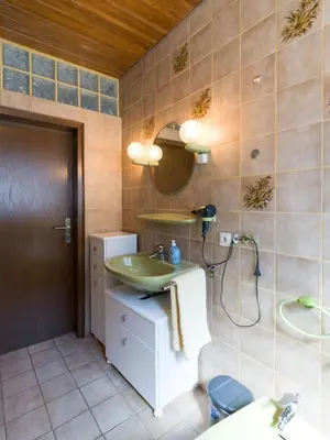 Ein Badezimmer in der Unterkunft Ferienwohnung Haus Nahetal