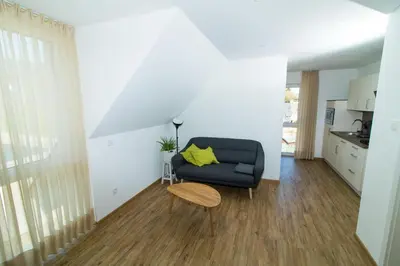 Ein Sitzbereich in der Unterkunft Ferienweingut Ulrike Thul