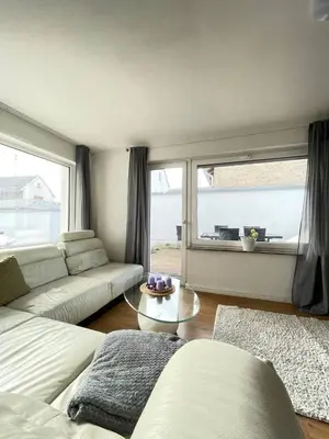 Ein Sitzbereich in der Unterkunft Renoviertes Haus in Ochtendung im Altbau-Flair für 10 Personen!