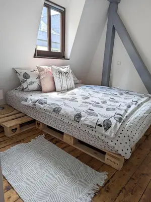 Ein Bett oder Betten in einem Zimmer der Unterkunft III Rhein Charme Studios Gemütlichkeit, Style & Geschichte bei Katrin und Familie III
