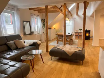 Ein Sitzbereich in der Unterkunft Stilvolles Ferienhaus in Gerolstein