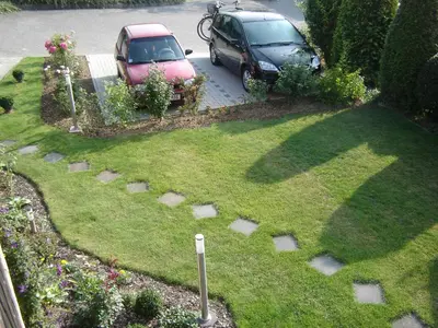 Ein Garten an der Unterkunft Gästehaus Nelles