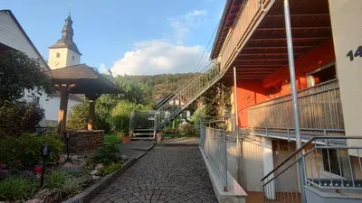 Das Gebäude in dem sich die Ferienwohnung befindet