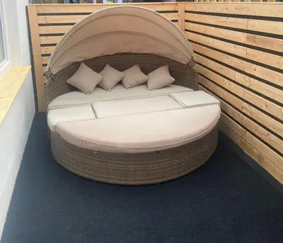 Ein Sitzbereich in der Unterkunft Dhrontalstube