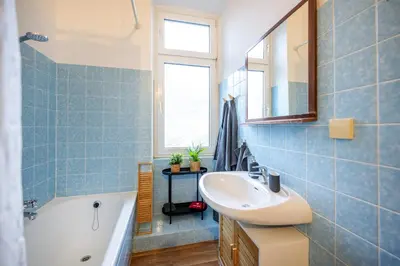 Ein Badezimmer in der Unterkunft Südstadt-Oase 1 Komfort mit 2 SZ und Balkon