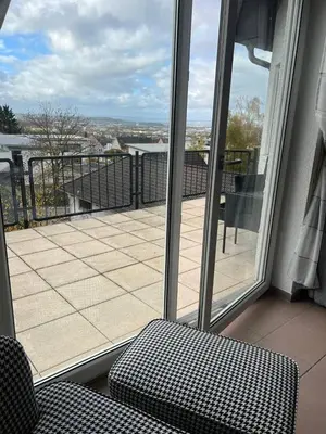 Ein Balkon oder eine Terrasse in der Unterkunft Rheinview Urbar Haus