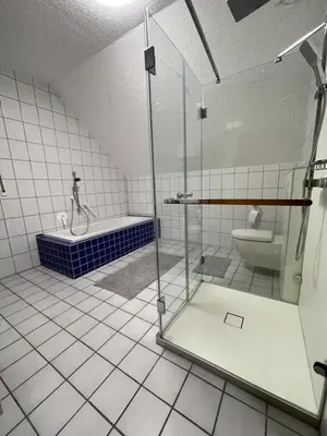 Ein Badezimmer in der Unterkunft Rheinview Urbar Haus