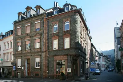 Das Gebäude in dem sich die Ferienwohnung befindet