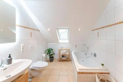 Ein Badezimmer in der Unterkunft Deluxe Flat, PS4, Parken, Netflix, Zentral