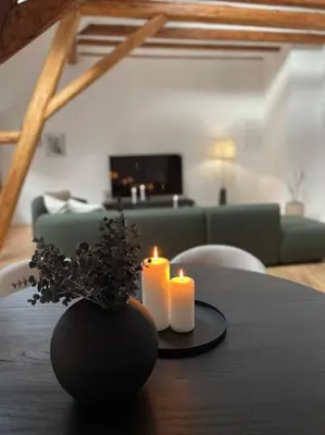 TV/Unterhaltungsangebot in der Unterkunft Mosel-Charm - Urige Dachgeschosswohnung für 6 Personen - 3 Schlafzimmer, Fahrradkeller & Gratis WLAN - BG Living & Hosting