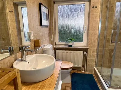 Ein Badezimmer in der Unterkunft Haus Rosenberg