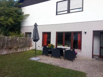 Ein Garten an der Unterkunft Haus am Römerstich