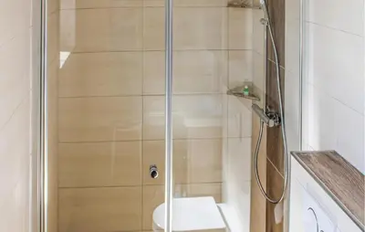 Ein Badezimmer in der Unterkunft Beautiful Apartment In Reifferscheid