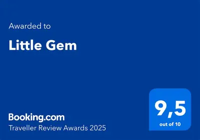 Ein Zertifikat, Auszeichnung, Logo oder anderes Dokument, das in der Unterkunft Little Gem ausgestellt ist