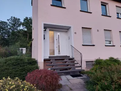 Das Gebäude in dem sich die Ferienwohnung befindet