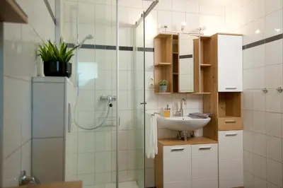 Ein Badezimmer in der Unterkunft FEWO Moseleule