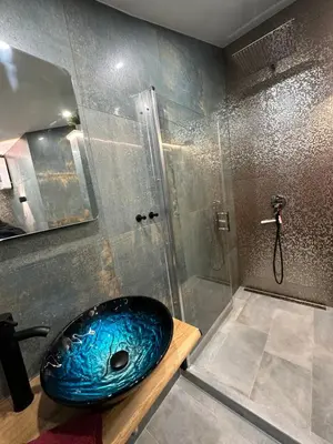 Ein Badezimmer in der Unterkunft Relaxen im Weindorf Mayschoß Fewo 3