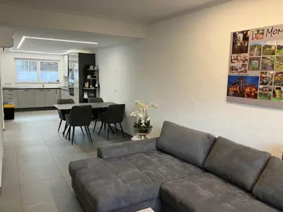 Ein Sitzbereich in der Unterkunft Ferienwohnung StilleMitte
