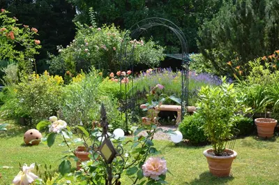 Ein Garten an der Unterkunft Ferienwohnung Preziosa