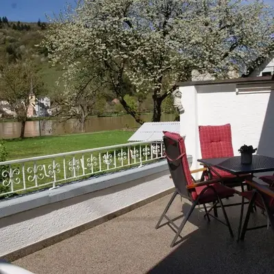 Moselblick - Ferienwohnung an der Uferpromenade