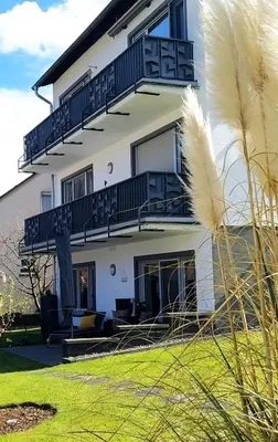 Das Gebäude in dem sich die Ferienwohnung befindet
