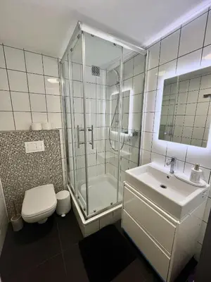 Ein Badezimmer in der Unterkunft Julia's Mosel Villa Appartment MARK