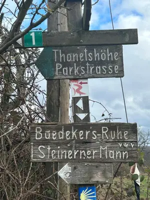 Ein Zertifikat, Auszeichnung, Logo oder anderes Dokument, das in der Unterkunft Traumpfade ausgestellt ist