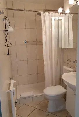 Ein Badezimmer in der Unterkunft Ferienwohnung Sonnenschein mit Pool