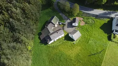 Das Gebäude in dem sich die Ferienwohnung befindet