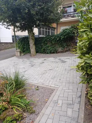 Ein Garten an der Unterkunft Ferienhaus In der Hohl