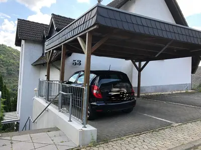 Das Gebäude in dem sich die Ferienwohnung befindet