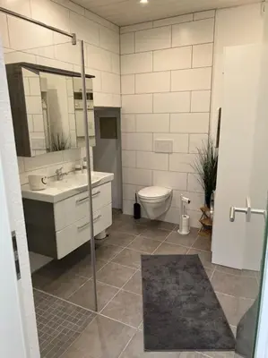 Ein Badezimmer in der Unterkunft Am Verwaltungszentrum Nähe Mosel