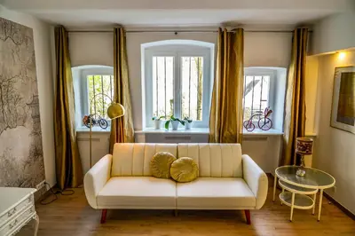 Ein Sitzbereich in der Unterkunft Ferienwohnung Kaiserblick
