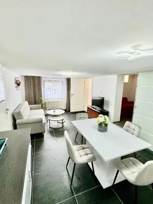 Ein Sitzbereich in der Unterkunft Familie Moisil