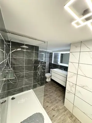 Ein Badezimmer in der Unterkunft Familie Moisil
