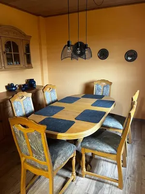 Ein Sitzbereich in der Unterkunft Ferienwohnung Schneider