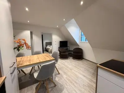 TV/Unterhaltungsangebot in der Unterkunft Zentrale große Wohnung in Prüm für erholsamen Urlaub