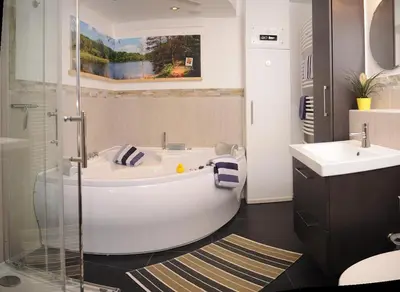Ein Badezimmer in der Unterkunft Haus Hippelstein