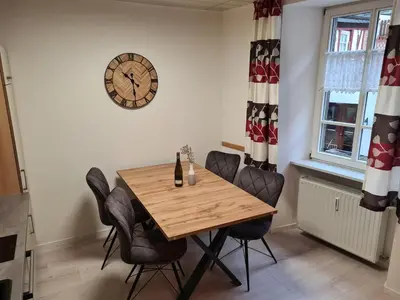 Ein Sitzbereich in der Unterkunft FeWo Alt Beilstein