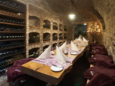 Ein Restaurant oder anderes Speiselokal in der Unterkunft Schloss Hotel Burgbrohl