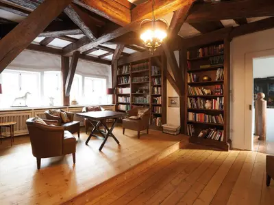 Die Bibliothek im Hotel