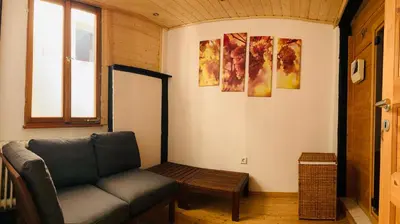 Ein Sitzbereich in der Unterkunft Ferienhaus Am Balduinstor