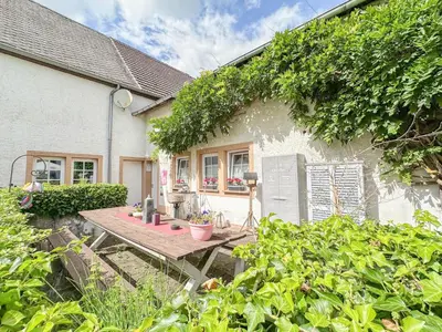 Ein Garten an der Unterkunft Enjoy 1