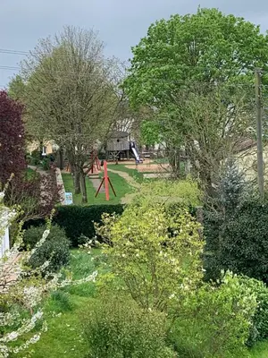 Ein Garten an der Unterkunft Ferienwohnung Leonardo