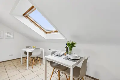 Grundriss der Unterkunft Zentrale, Große & Moderne Unterkunft in Koblenz