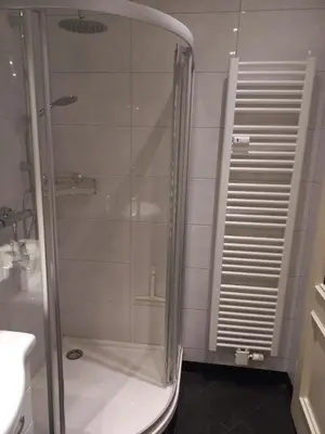 Ein Badezimmer in der Unterkunft Brautröckchen